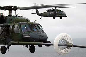 MC-130P - reabastecimento de helicóptero