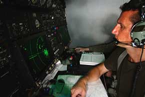 MC-130P - radar meteorológico